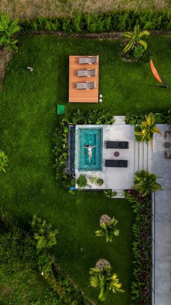 Villas Mundi, Boek  La Tebaida 