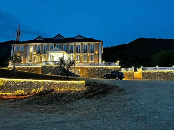 Hotel Rubin, Boek  Rubik 