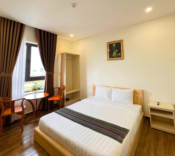 Villa Phong Vân, Boek  Trai Mat Lam Dong