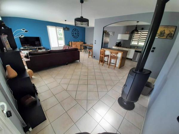 Villa victoria, Boek  Cornillon Gard