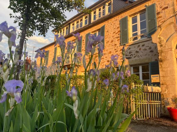 Villa des fleurs, Boek   