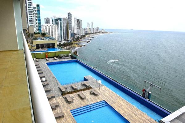 Apartamentos en Edificio H2 Bocagrande Cerca al Mar, Boek  Bolivar Hotels met een Zwembad, Zwembad