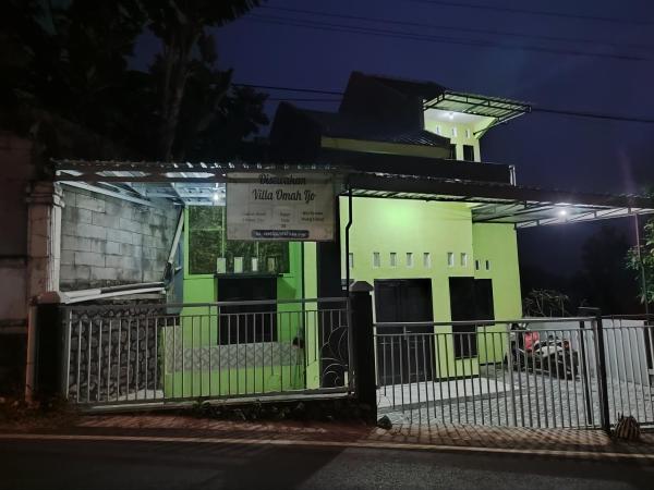 Villa Oemah Ijo, Boek  Pacet East Java