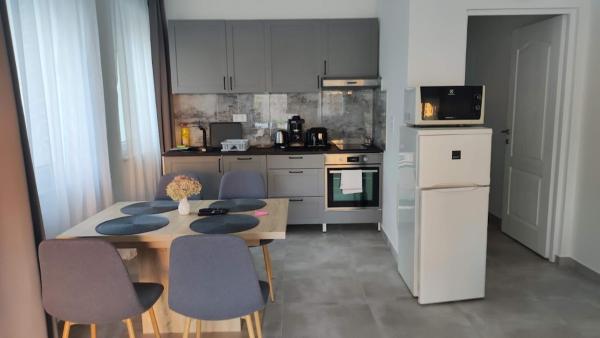 Balatonföldvár Centrum Apartmanok 3, Boek  Balatonföldvár 