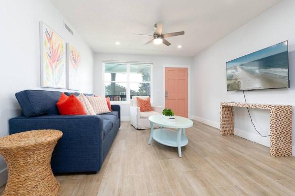 Be A Nomad - Margaret House - 2blks from the Bch, Boek  Neptune Beach Jacksonville Coast