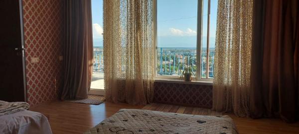 Panorama in KUTAISI, Boek  Ukimerioni 