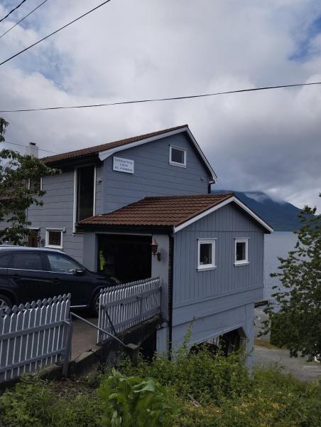 Sveciu namai, Boek  Vikedal Rogaland