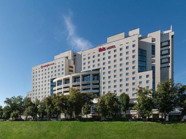 ibis Kyiv Beresteiska, Boek  Solomjanskyj 