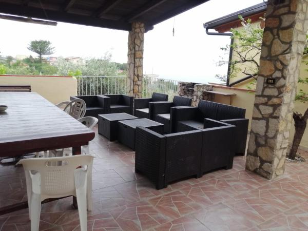 Casa Chiara, Boek  Scilla Calabrië