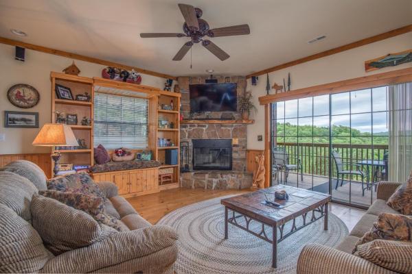 2BR Village At Indian Point 1705 near SDC, Boek  Hotels in Missouri met parkeren, Parkeren
