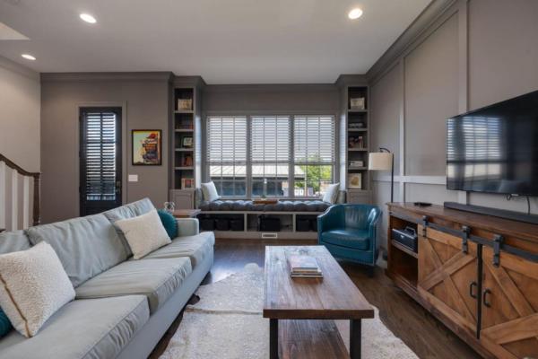 WeHo Indie Villa 3 Bedroom 3 Bath Just 1.3 Miles to Geodis, Boek  Nashville International Airport 
