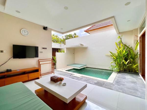 D'Avera Villa Canggu, Boek  Bali Hotels met een Zwembad, Zwembad