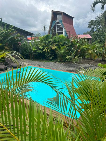 IkI Tiny Villa, Boek  Hotels in Alajuela met zwembad, Zwembad