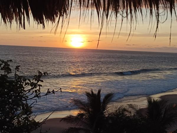 Punta Sur, Frente al mar y el Atardecer, Boek  Mazunte SPA hotels, in de buurt van Turtle Camp and Museum, SPA