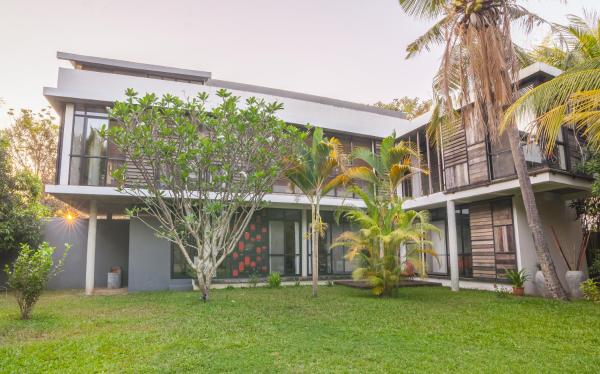 RedBox House - Private Luxury Modern Style 5 Bedrooms Villa, Boek  Hotels in Siem Reap met zwembad, Zwembad