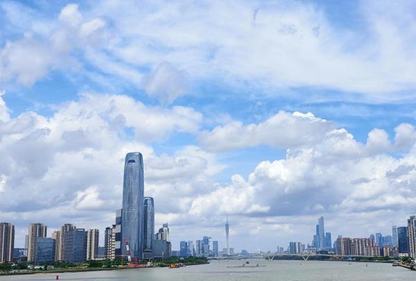 Qianyue Mansion Canton fair - Free Guangzhou Baiyun Airport Pick-up Service, Boek  Guangdong Hotels met Parkeerplaats, Parkeren