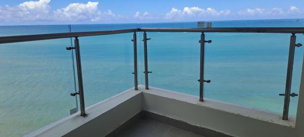 Sunset Haven Homes, Boek  Hotels in Coast Region met zwembad, Zwembad