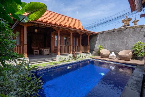 The Lavana Magdalas Joglo Villa Canggu, Boek  Bali Hotels met een Zwembad, Zwembad
