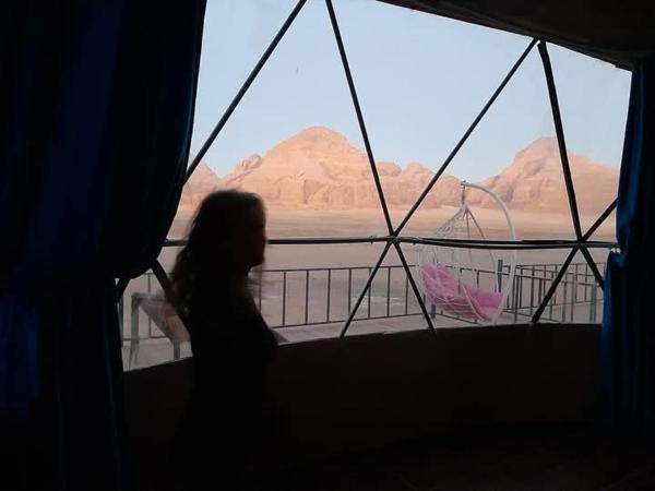 Wadi Rum murahf camp, Boek  Akaba hotels met ontbijt, Ontbijt