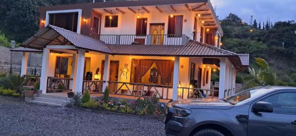 Los Arupos, Boek  Baños Tungurahua