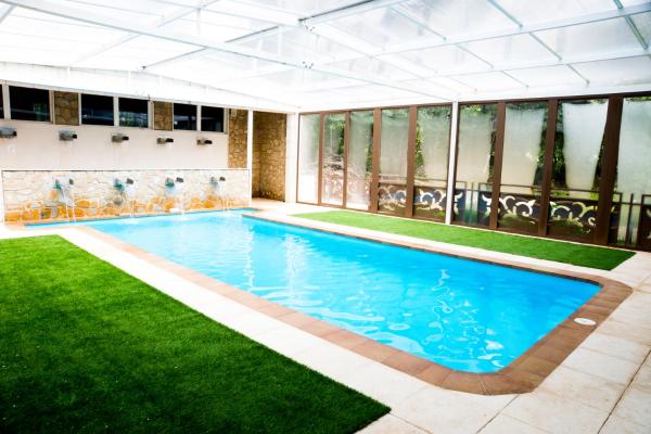 CASAS RURALES Vado del Rio Tus, Boek  Cortijo Prados 