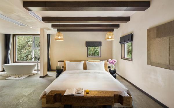 Yangshuo One Thousand and One Courtyard Views B&B, Boek  Guangxi Hotels met een Zwembad, Zwembad