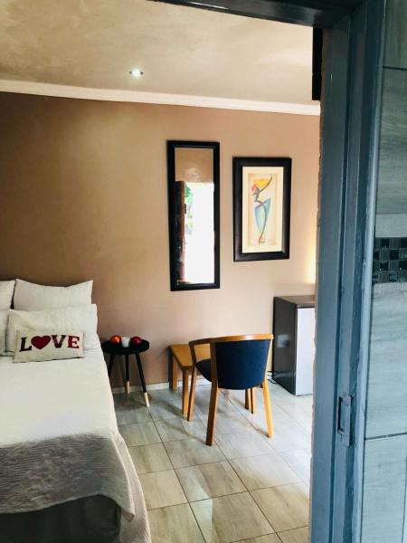 Muhle Guesthouse, Boek  Giyani Limpopo