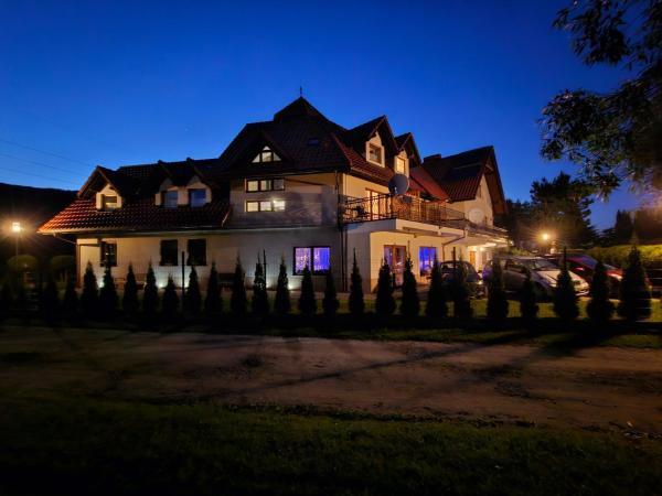 Dom Wypoczynkowy Leśniczówka 18 Węgierska Górka, Boek  Klein-Polen Hotels met een Zwembad, Zwembad