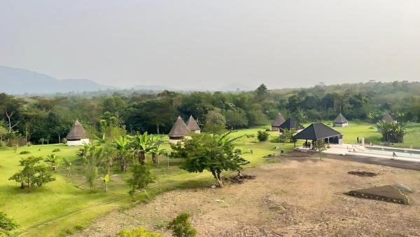 REFUGE du MONT AGOU, Boek  Liatonou 