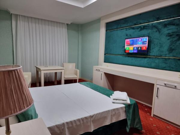 Lara Hotel and Spa, Boek  Bakoe Hotels met Parkeerplaats, Parkeren