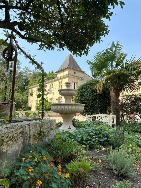 Chateau La Croix De Millorit, Boek  La Reuille Limousin