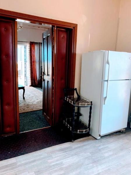 VILLA ÉMERAUDE, Boek  Yaoundé Mfoundi
