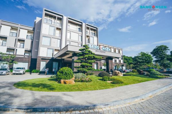 Bang Onsen Spa & Resort, Boek  Bang 