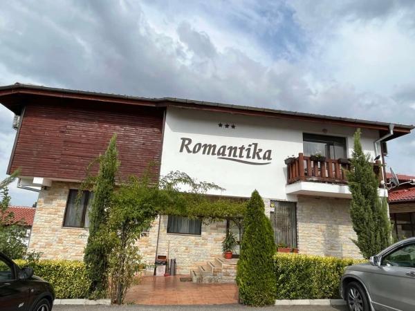 Ваканционно селище Романтика, Boek  Kardzhali Hotels met een Zwembad, Zwembad