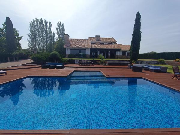 La Traviesa,Villa de Lujo de 500 m. en el Campo con Piscina, Boek  Campo Arcís Valencia