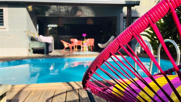 Villa avec piscine tranquille, Boek  Hotels in Saint-Pierre met zwembad, Zwembad