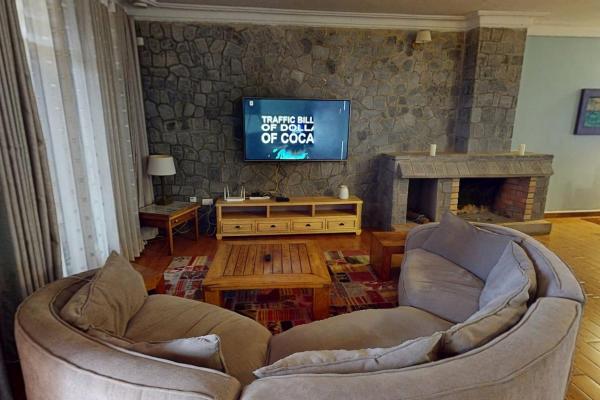 Unwind in Musanze, Boek  Nkumba Rahengeri