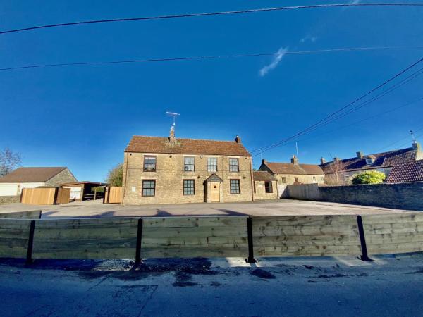 The Den and Orchard, Boek  Frome Somerset