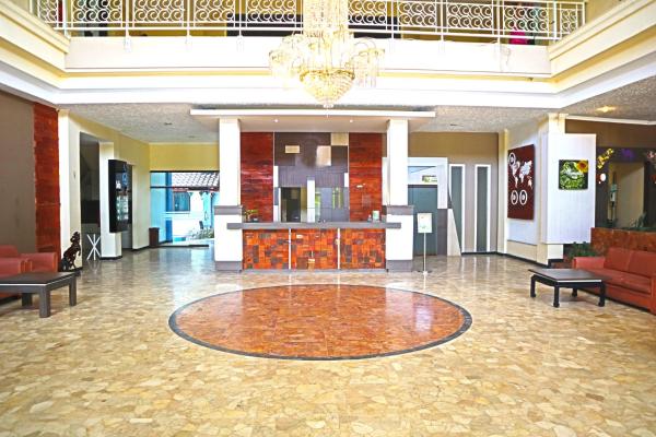 PLUM Prestige Hotel Juanda, Boek  Kalangan East Java