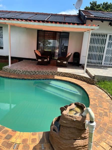 Royal King Guest House Roodepoort, Boek  Gauteng Hotels met een Zwembad, Zwembad