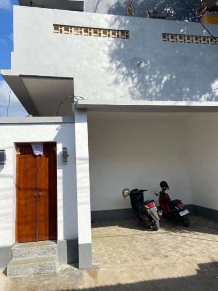 Hidden Homestay Jimbaran, Boek  Bali Hotels met Parkeerplaats, Parkeren