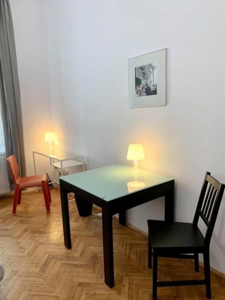 Enios Rooms ul Jana kochanowskiego 26, Boek  Krakau Klein-Polen