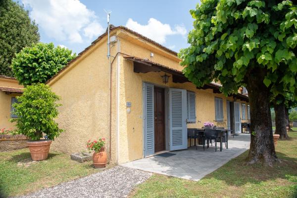 Le Casine Lazzareschi, Boek  Hotels in Capannori met zwembad, Zwembad