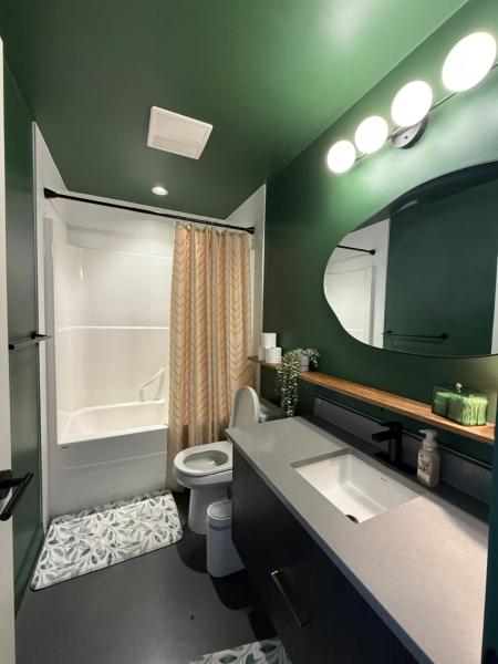 Stylish Condo, Riverview, Downtown East Village, Mins to Stampede, Saddledome, Boek  Calgary Calgary Region