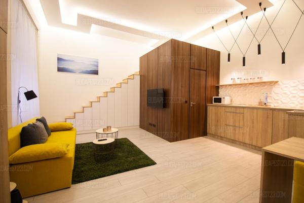 Birds Studios, Boek  Pest Hotels met Parkeerplaats, Parkeren