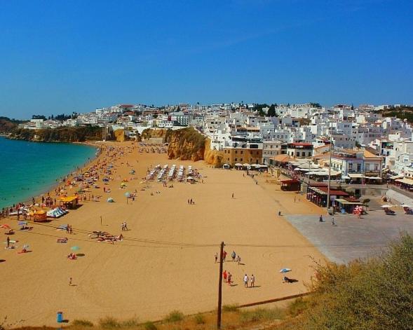 Villa David, Boek  Algarve Hotels met Parkeerplaats, Parkeren