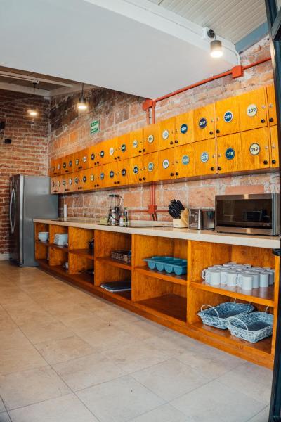 Bodegante CoLiving, Boek  El Bajio Hotels met Parkeerplaats, Parkeren