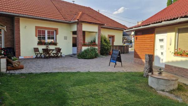 Ubytovanie pod hradom Krásnohorské Podhradie, Boek  Krasnohorske Podhradie Košický kraj