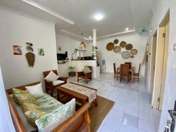 House for Rent Balangan II - Bali, Boek  Bali Hotels met Parkeerplaats, Parkeren