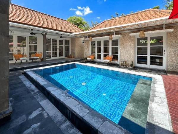 Hosih Terace in Sanur Villa - 3 BR Villa Beachside Sanur, Boek  Bali Hotels met Parkeerplaats, Parkeren
